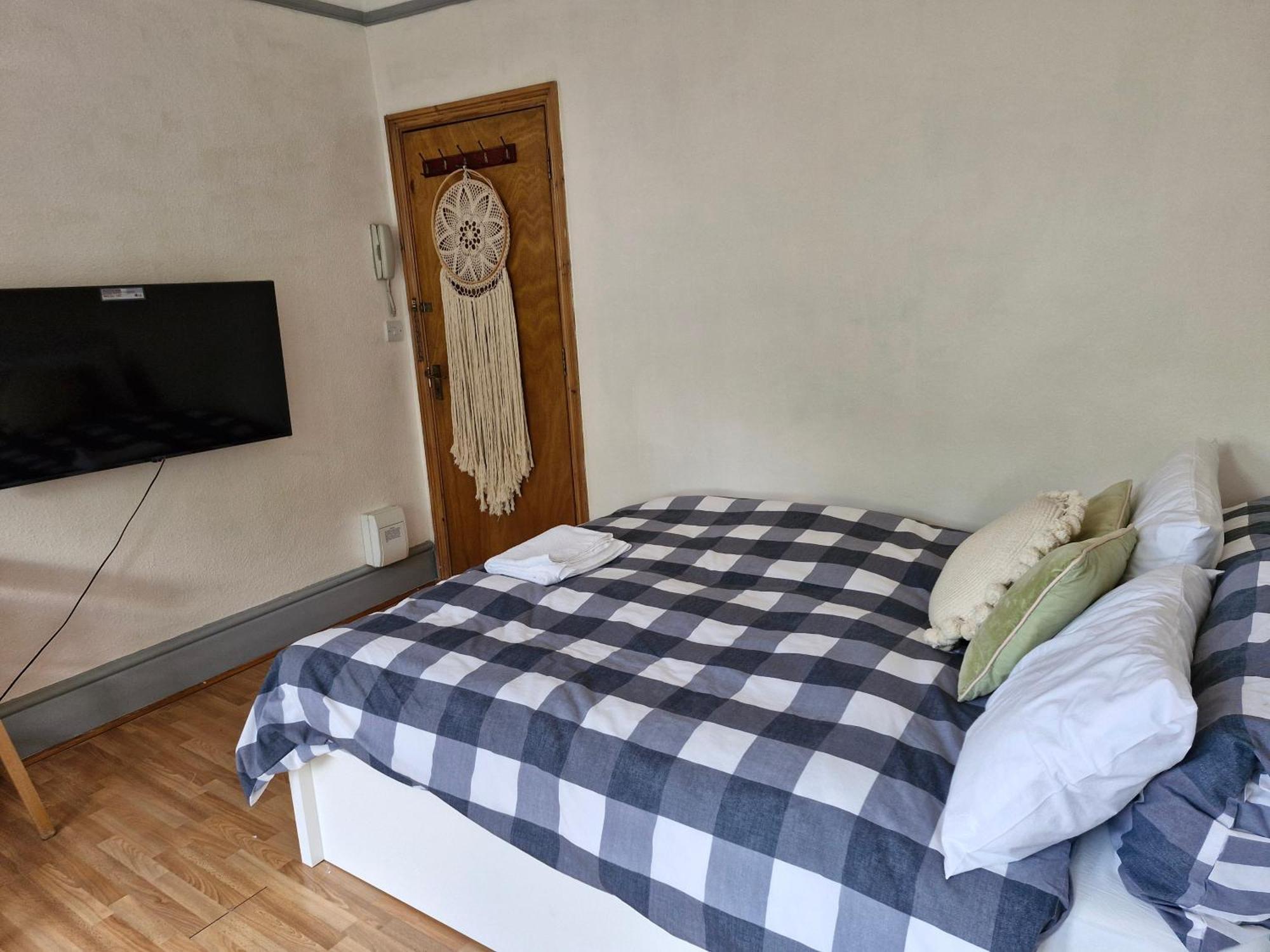 Bright Studio Apartment In A Perfect Location لندن المظهر الخارجي الصورة
